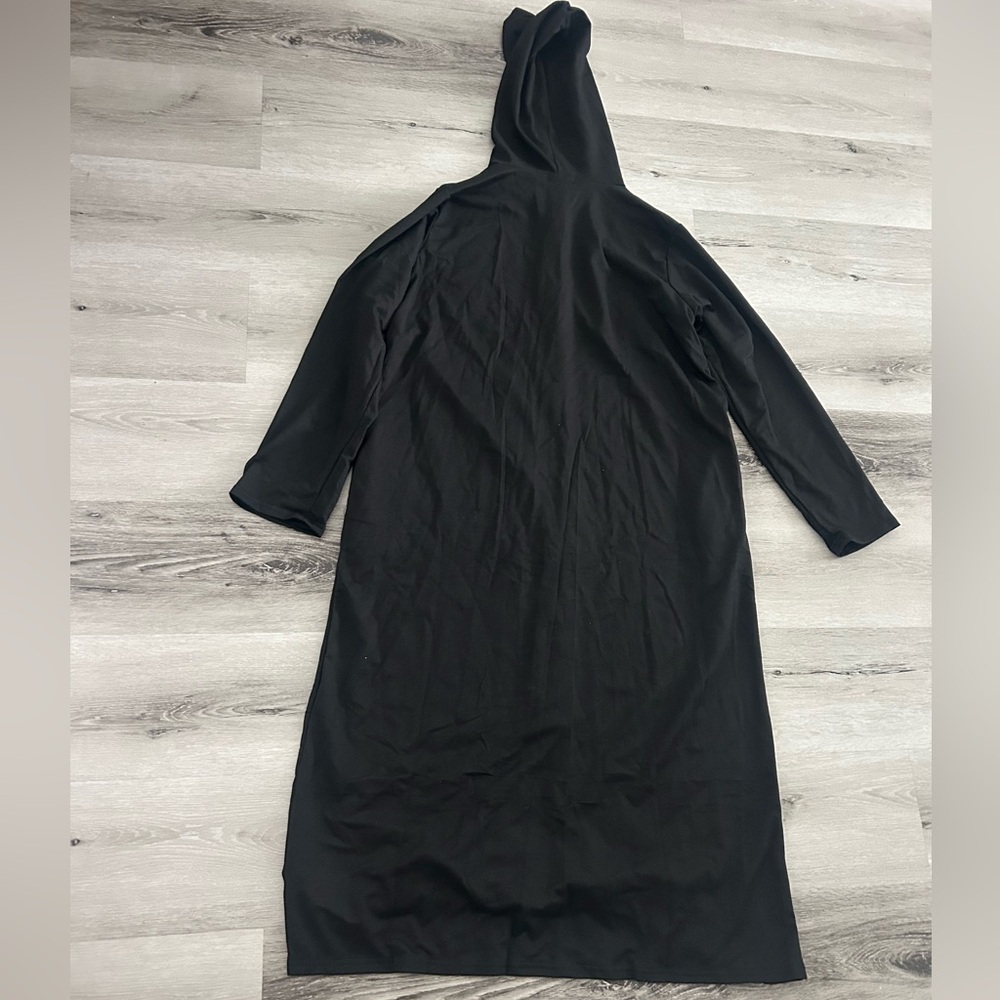 Women’s Zipper Robe - Picture 2 of 4